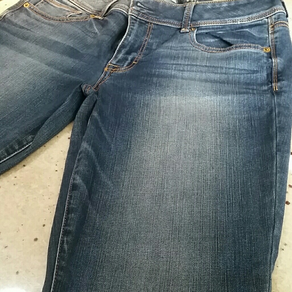 American Eagle Blue Jeans
